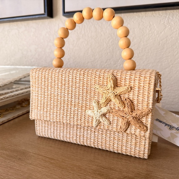 Tommy Bahama Handbags - Tommy Bahama Beaded Woven Clutch Handbag